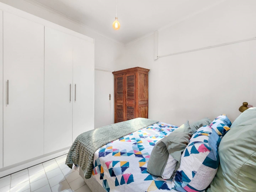 3 Bedroom Property for Sale in Sea Point Western Cape